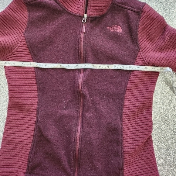 WOMEN'S  NORTHFACE SWEATER JACKET SIZE LG - Picture 6 of 7